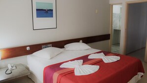 Minibar, desk, blackout drapes, WiFi (free) - Hotel Delta (Parnaíba)