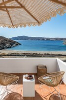 Executive Villa 2 | Balcony