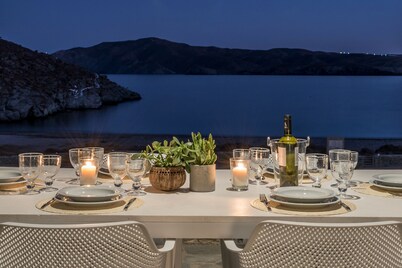 Eneos Kythnos Beach Villas