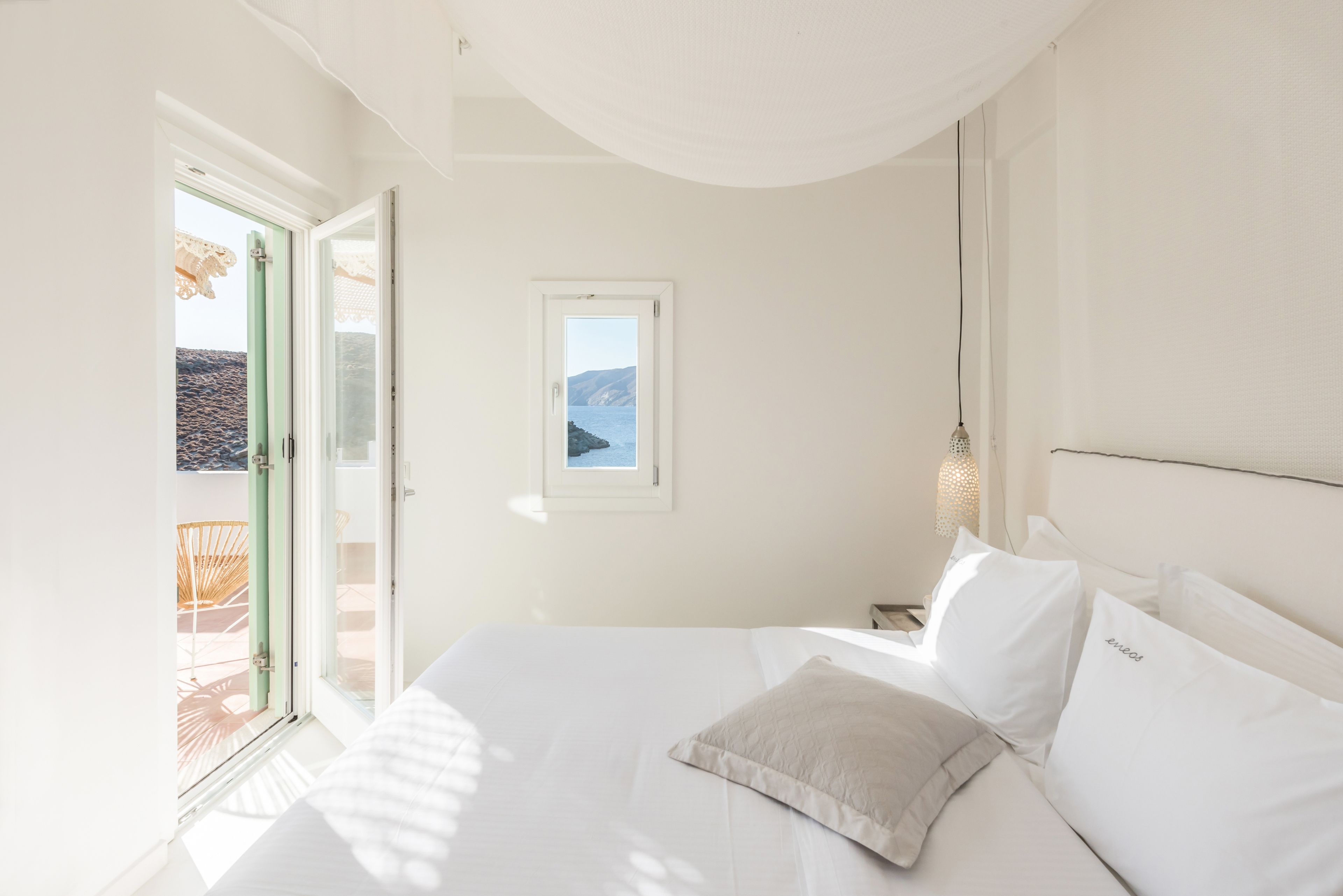 Executive Villa 2 | Premium bedding, in-room safe, soundproofing, iron/ironing board