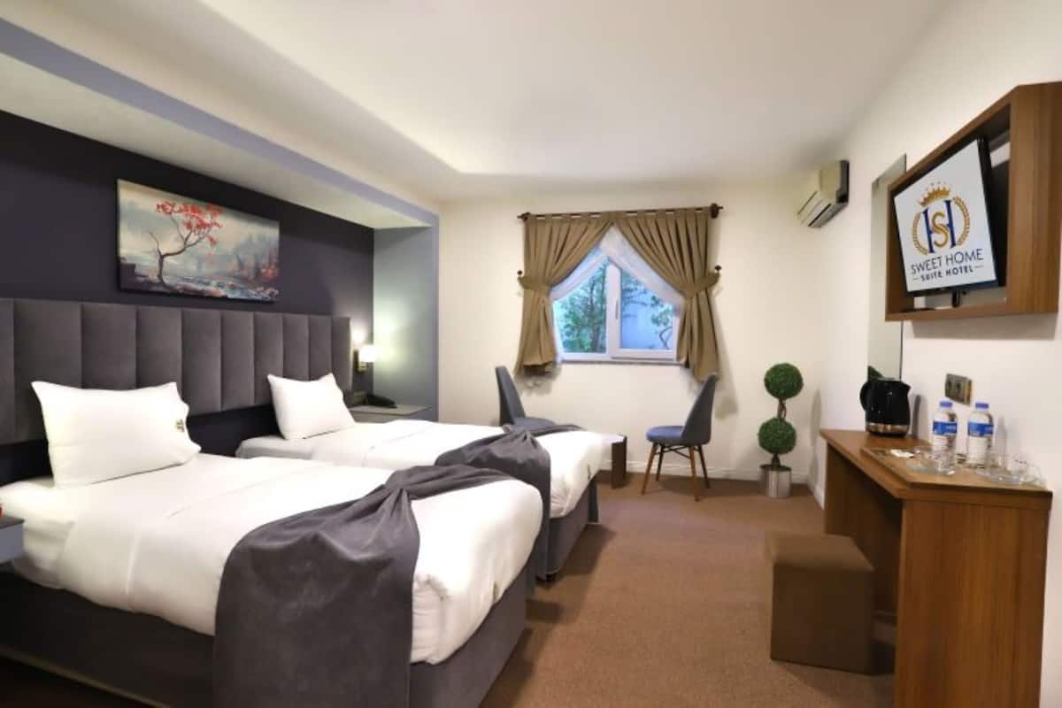 Classic Twin Room, 1 Bedroom, Garden View | 1 bedroom, premium bedding, minibar, in-room safe