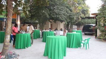 Habitació Deluxe, vistes al pati | Terrassa o pati