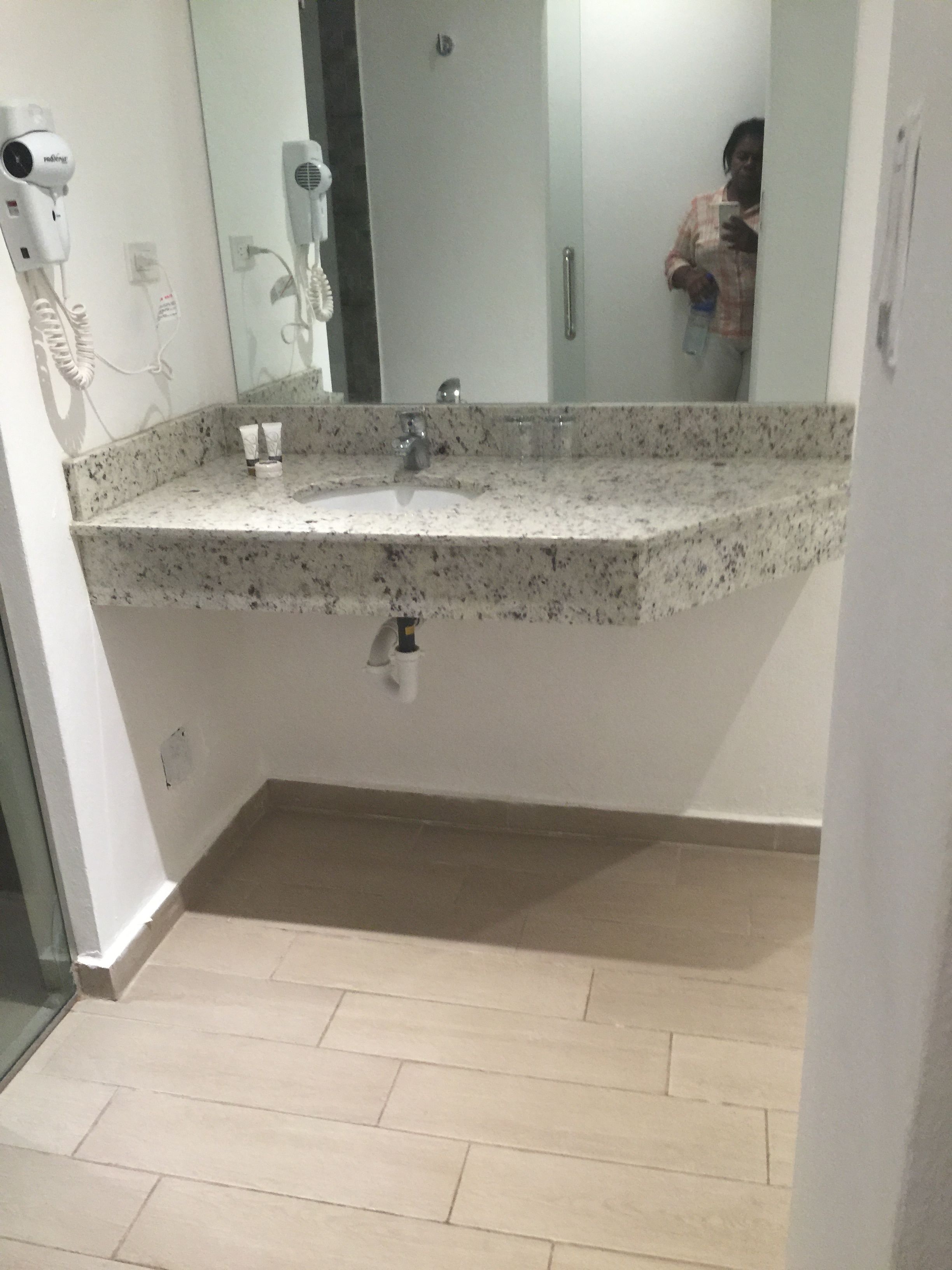 PC ENTREPRISES Guest House