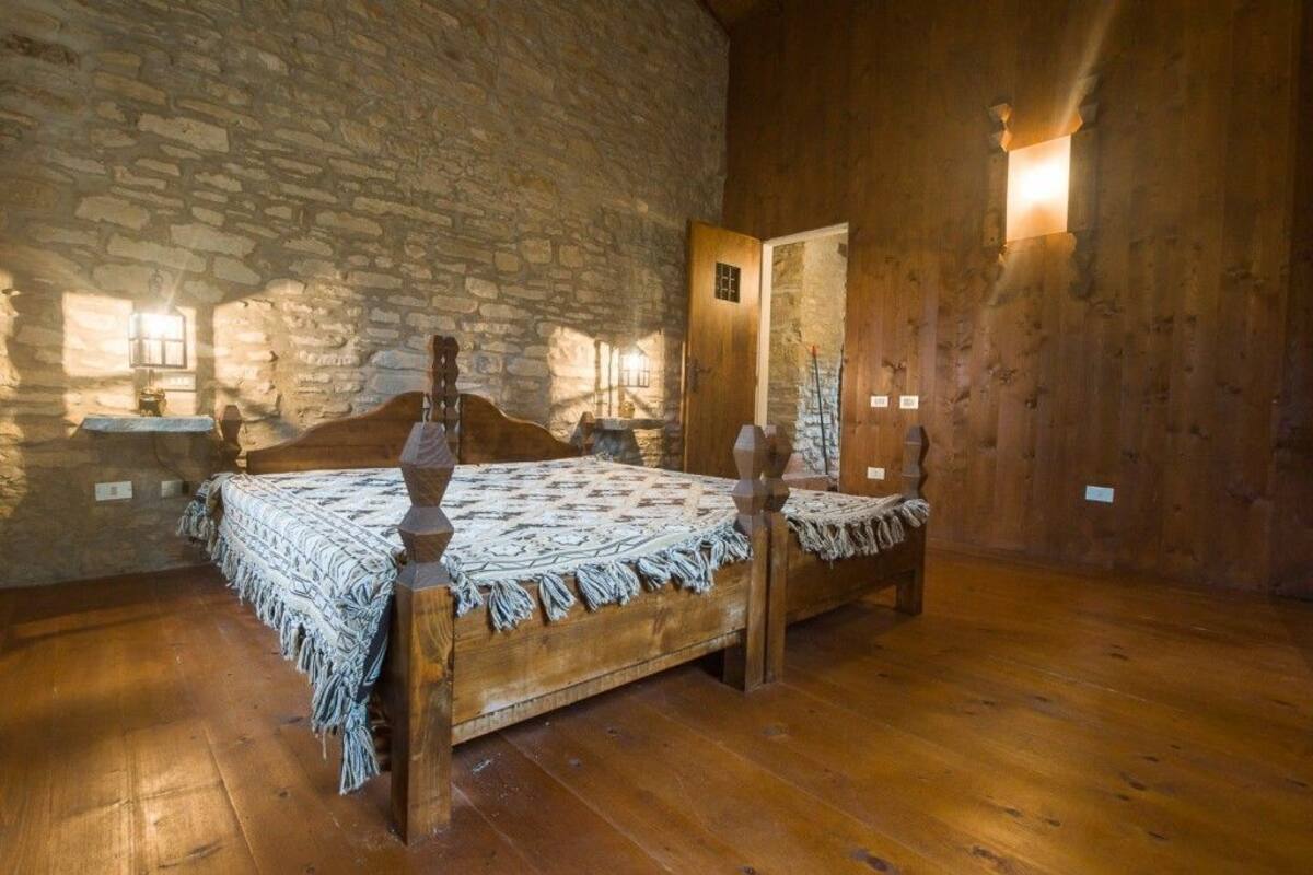 Double Room | Peralatan tempat tidur premium, Wi-fi percuma, cadar katil