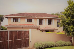 Property entrance - A Kings View (Eshowe)