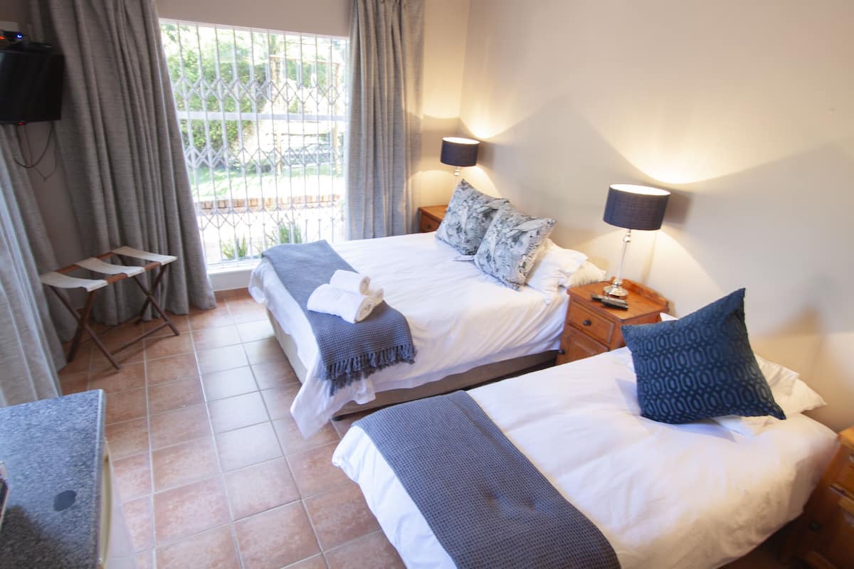 1 bedroom, desk, iron/ironing board, free WiFi