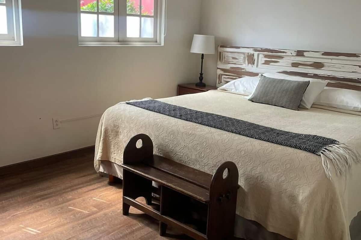 Suite, 1 Katil Raja (King) | 1 bilik tidur, peralatan tempat tidur premium, gebar bulu kapas