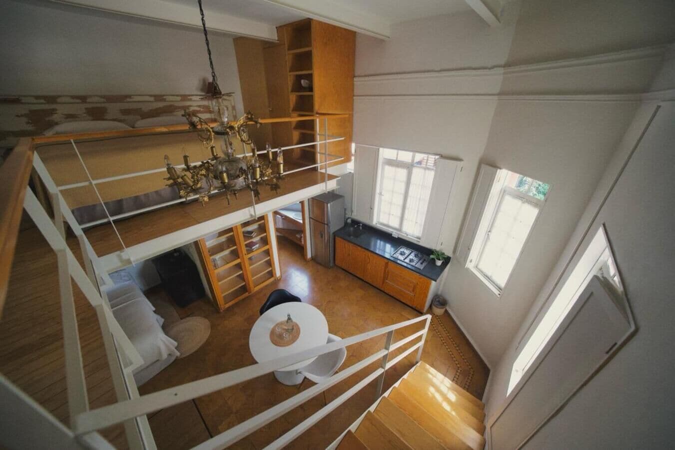 Loft familiar, 2 camas matrimoniales | Edredón, caja de seguridad en la habitación y decoración personalizada 