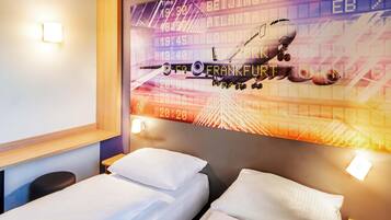 Kamar Twin | Meja kerja, kedap suara, setrika/meja setrika, dan Wi-Fi gratis