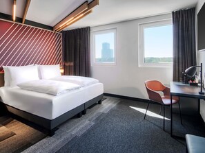 Dobbeltrom – premium | Skrivebord, lydisolert, strykejern/-brett og wi-fi (inkludert)