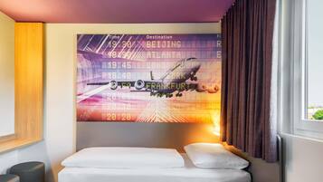 办公桌、隔音、熨斗/熨板、免费 WiFi