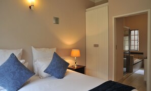 Comfort Cottage, 1 Bedroom, Kitchenette, Garden Area | 1 bedroom, premium bedding, in-room safe, individually decorated - Seven on Bevan (Sandton)