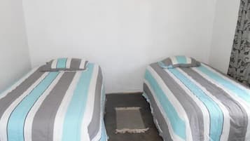 Family House, 4 Bedrooms | 4 bedrooms, premium bedding, iron/ironing board, free WiFi