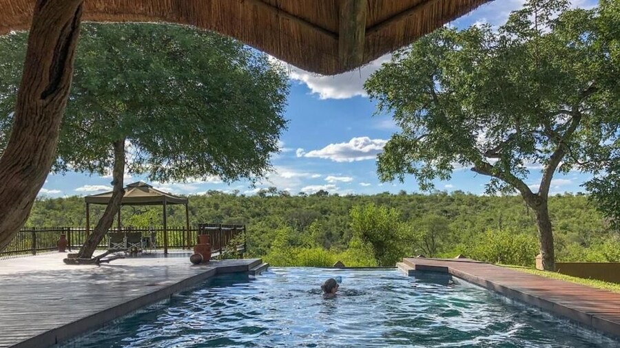 Muweti Bush Lodge