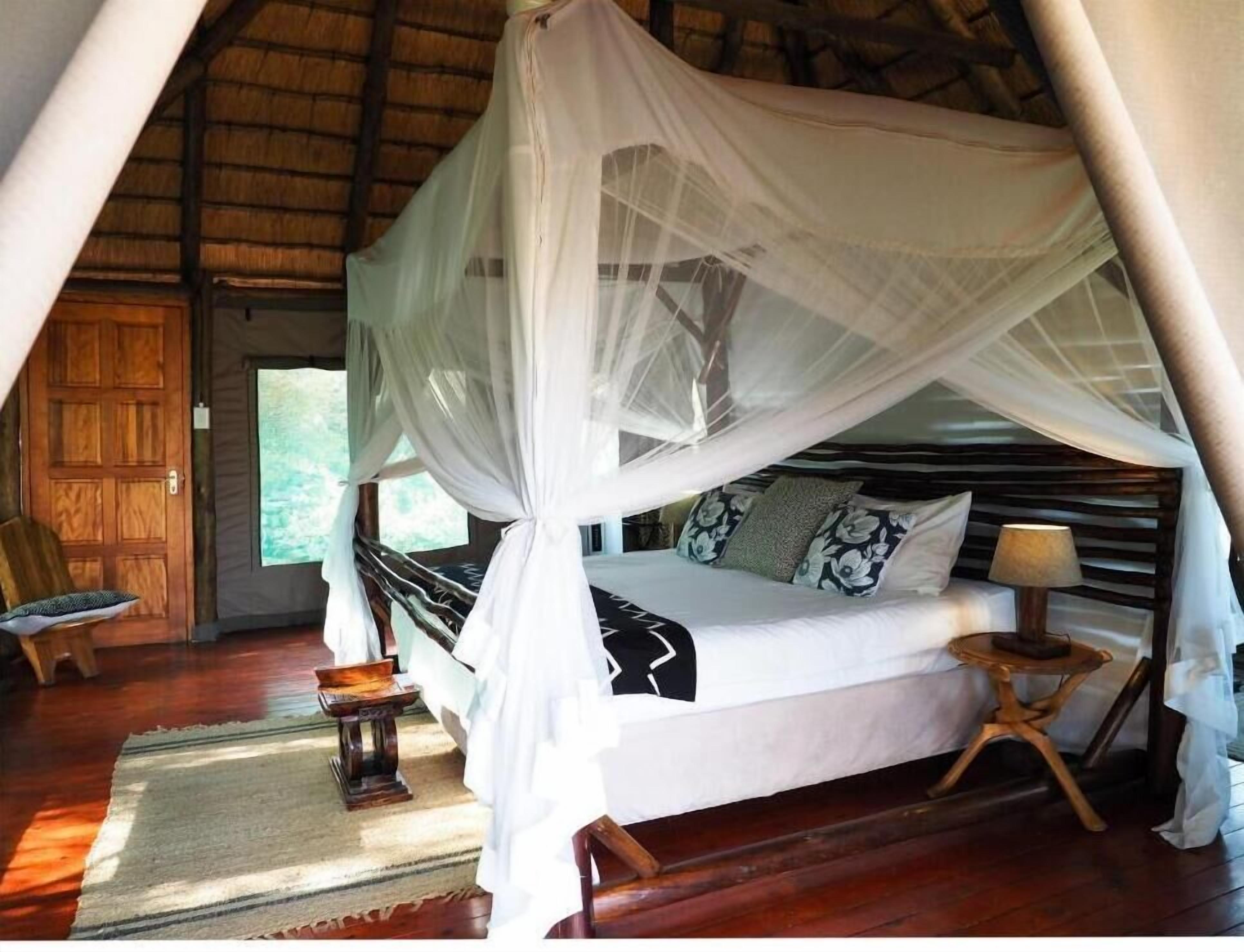 ラグジュアリー テント 1 ベッドルーム | セーフティボックス (室内)、WiFi (無料)、ベッドシーツ