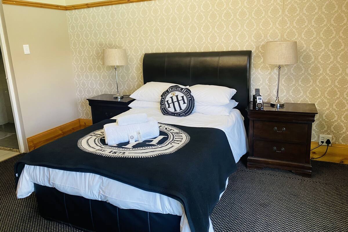 Iron/ironing board (on request), free WiFi, bed sheets