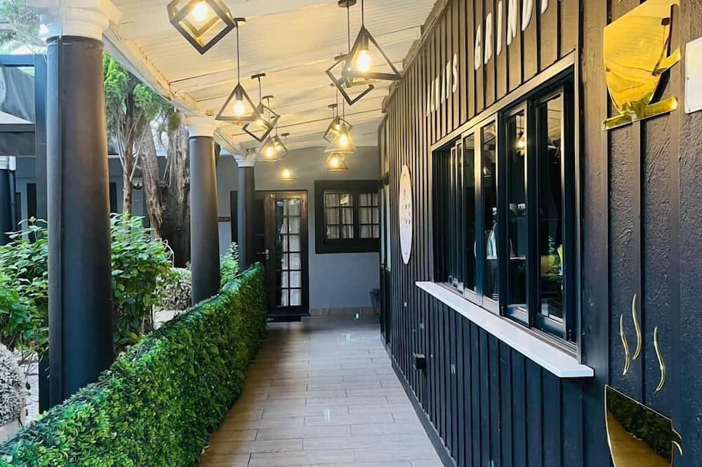 The Halfway House Hotel