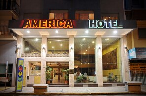 Front of property - America Hotel (Mar del Plata)