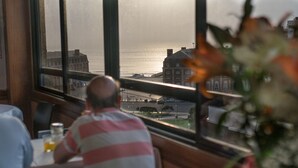 Breakfast area - Vips Hotel (Mar del Plata)