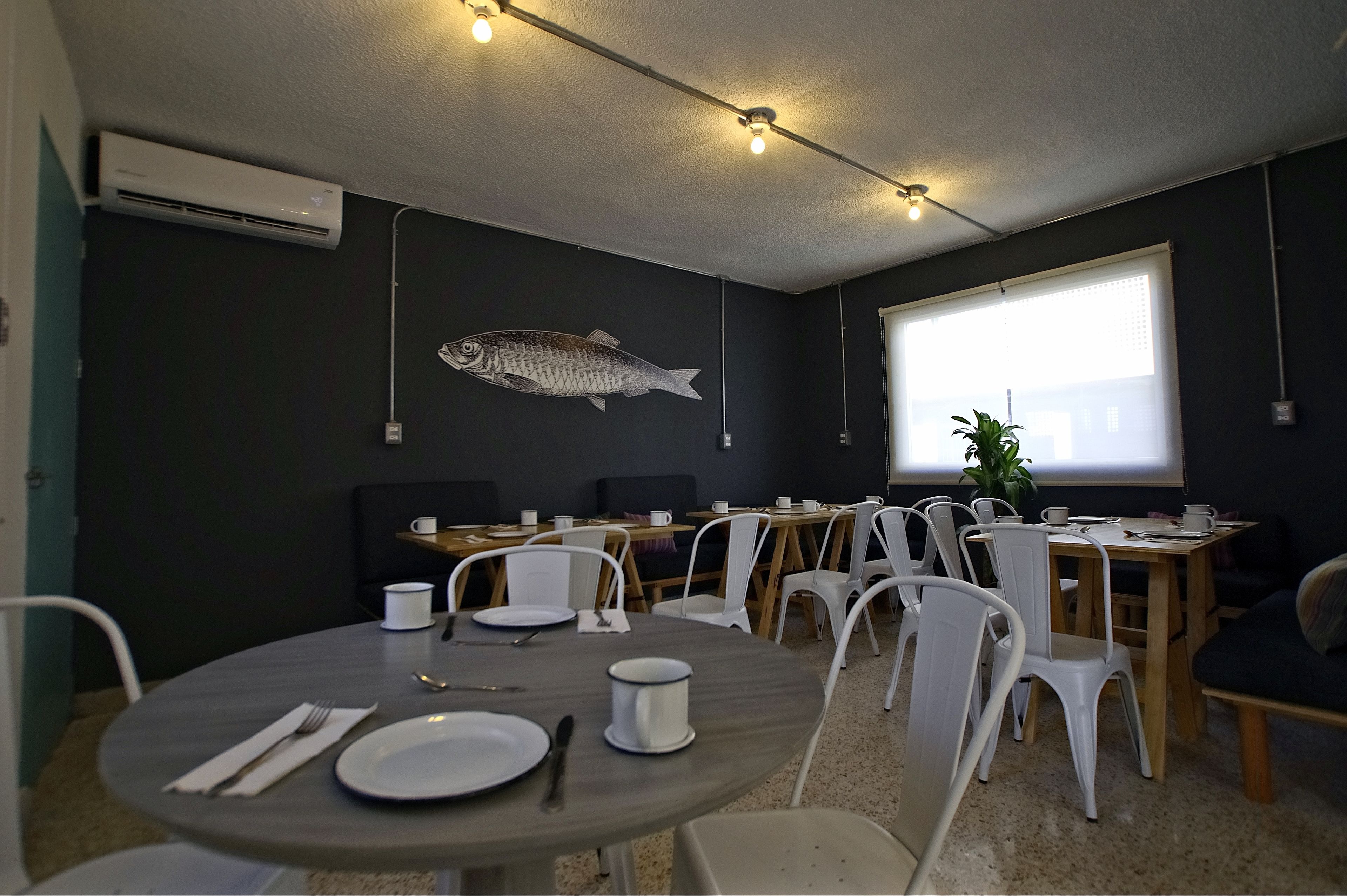 daily cooked-to-order breakfast for a fee