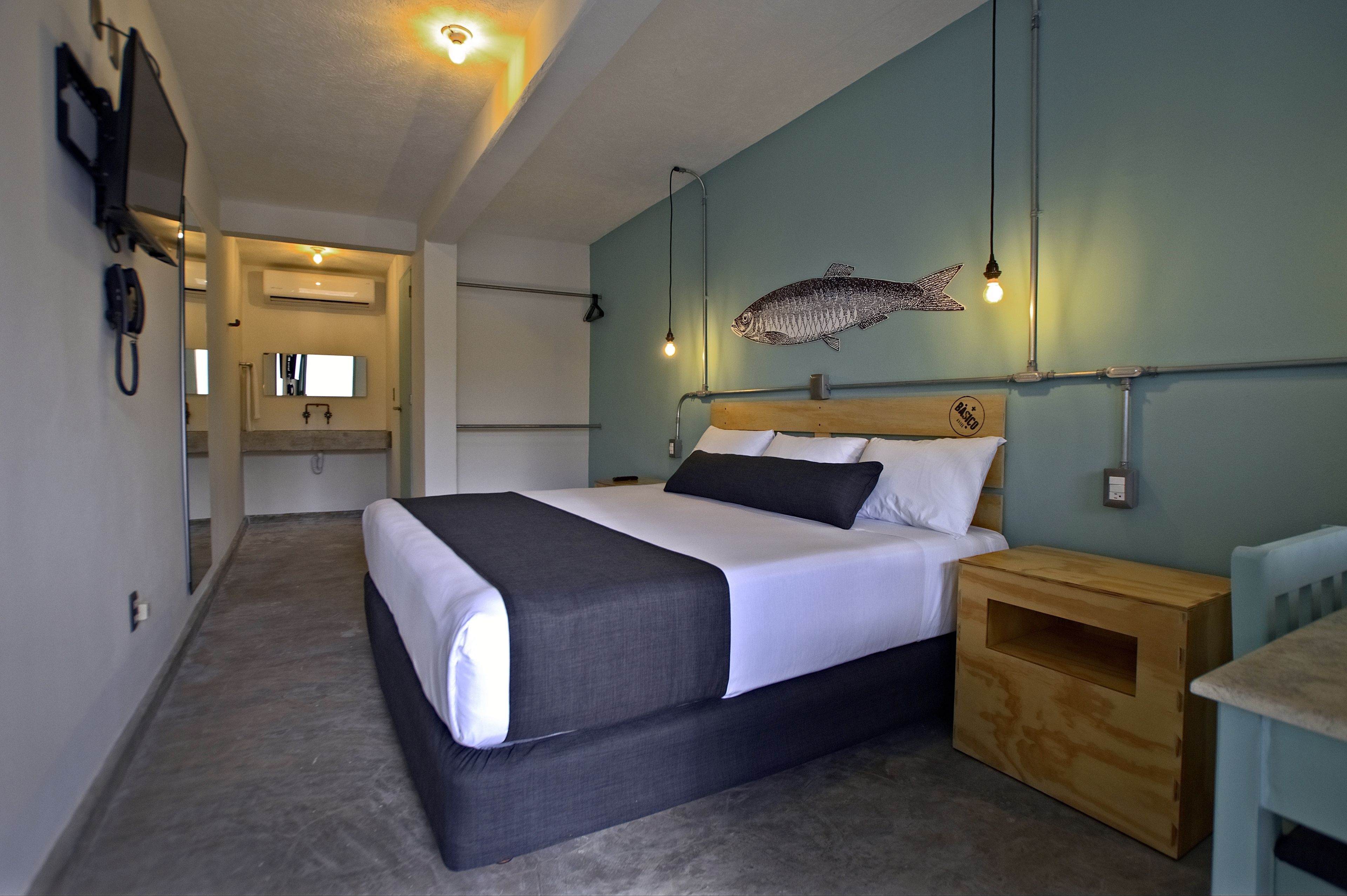 Blackout curtains, free WiFi, bed sheets