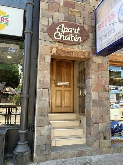 查尔滕公寓酒店