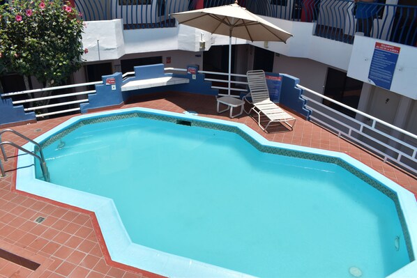 Alberca al aire libre por temporada 