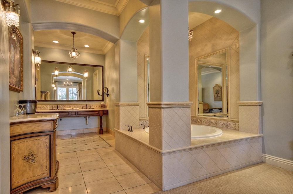 The Villas at Arden Hills photo 7