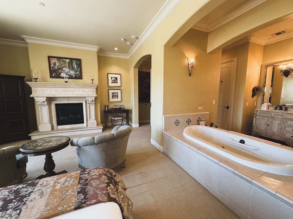 The Villas at Arden Hills photo 6
