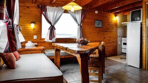 Ferienhütte | Wohnzimmer | Flachbildfernseher