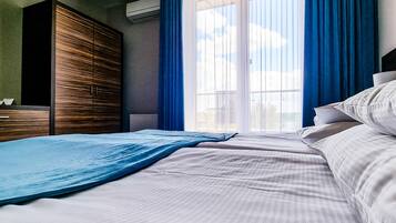 Comfort Room | 1 bedroom, premium bedding, desk, iron/ironing board