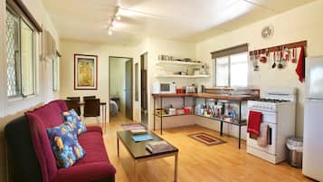 3 Bedroom Holiday House on 22 Acres 	 | Private kitchen | Full-size fridge, microwave, oven, stovetop