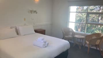 King Room with Garden View | 1 bedroom, free WiFi, bed sheets