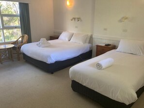 Habitación, vistas al jardín (Queen and Single) | Wifi gratis y ropa de cama