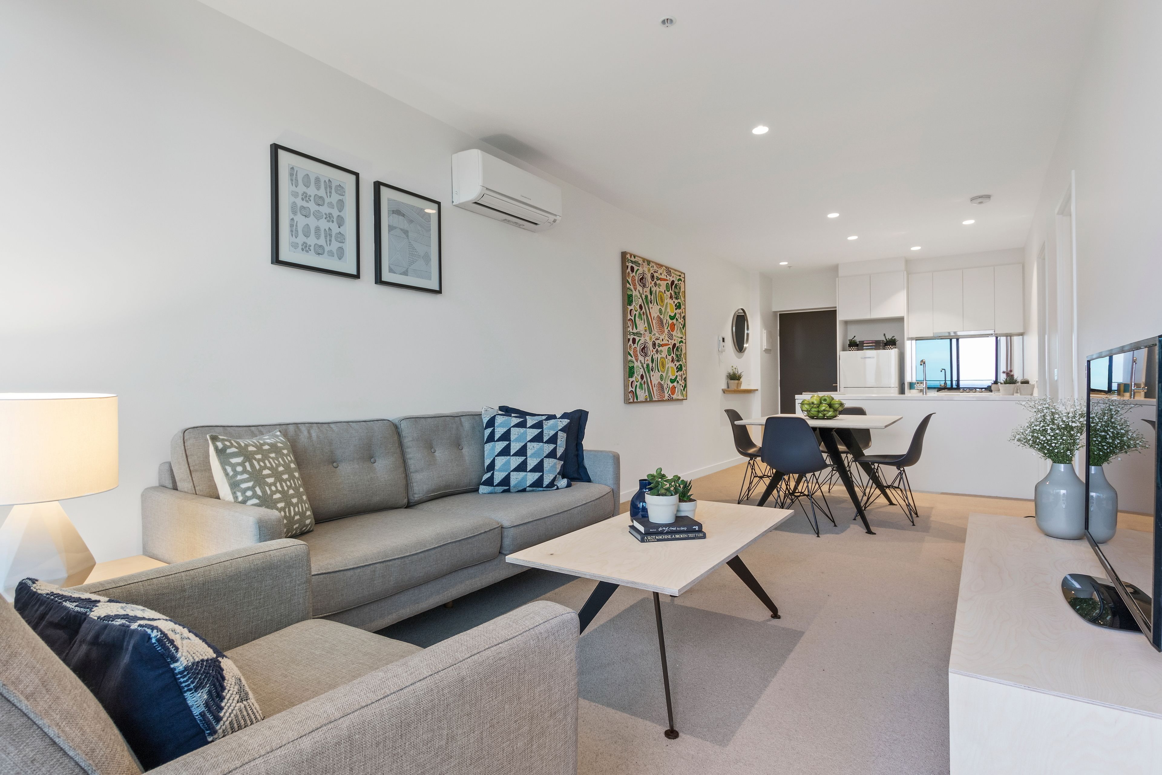 Nook Melbourne Bank Tower Apartments — image 12