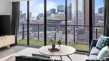 Alfi: 3 Bedroom 2 Bath Family Apartment | Living room | Flat-screen TV