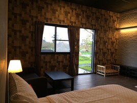 Desk, blackout curtains, rollaway beds, free WiFi