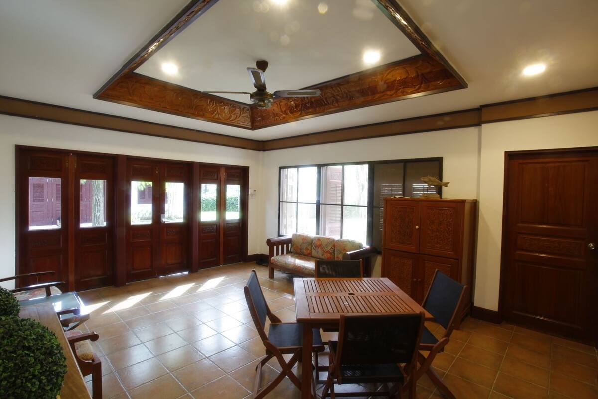 Villas Family Suites | Living area | 17-inch TV with digital channels