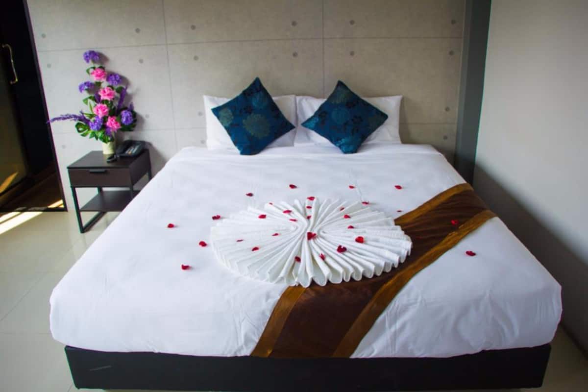 Superior Double Room | In-room safe, rollaway beds, free WiFi, bed sheets