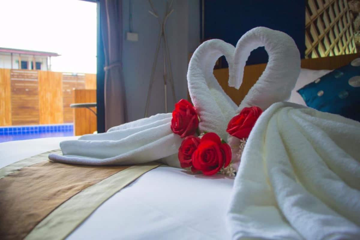 Junior Suite, Pool Access | In-room safe, rollaway beds, free WiFi, bed sheets
