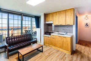 House, 2 Bedrooms | Private kitchen | Fridge, microwave, stovetop, electric kettle - Beachscape Pension (Jeju City)