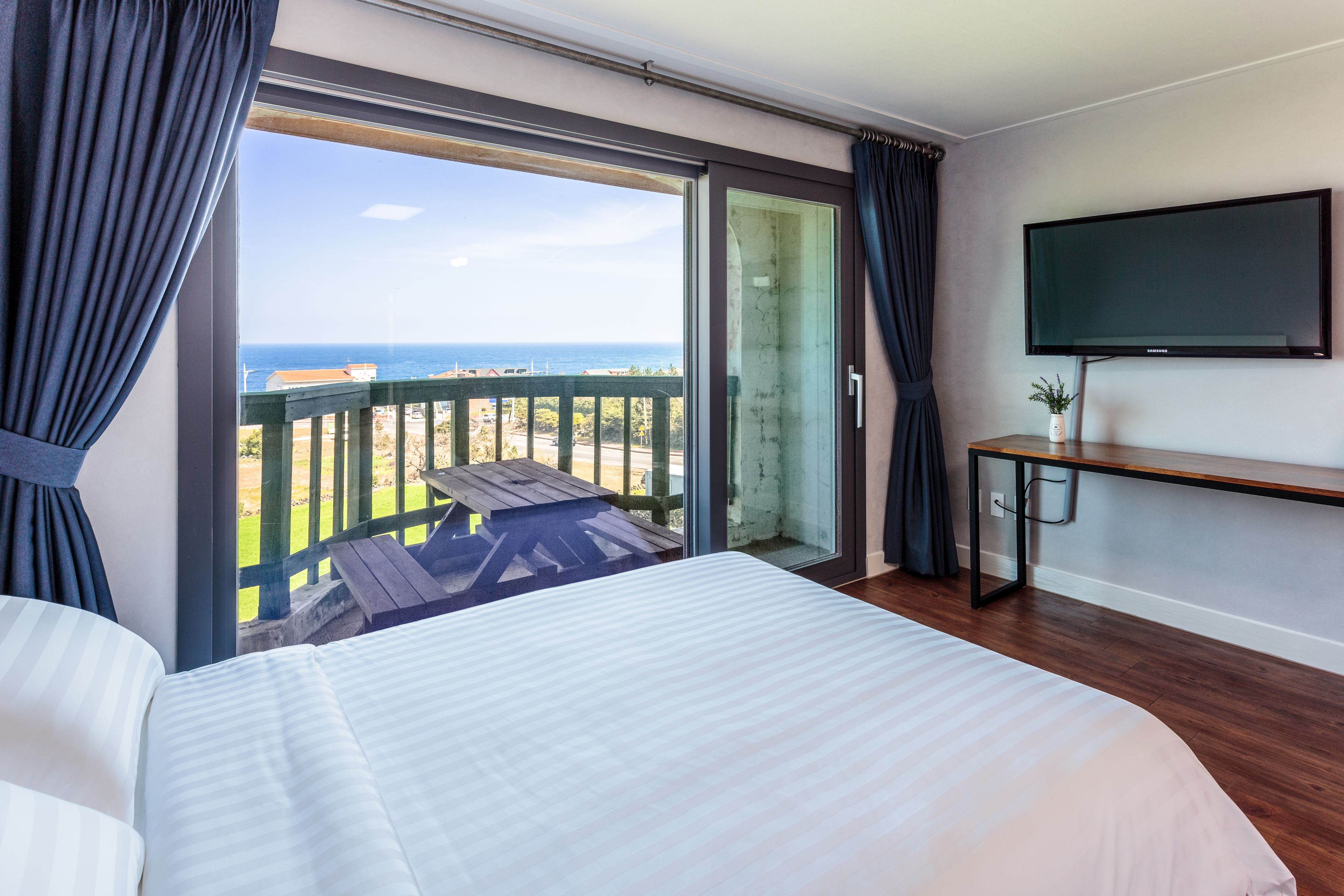 Stúdíóíbúð - 2 tvíbreið rúm | Dúnsængur, ókeypis þráðlaus nettenging