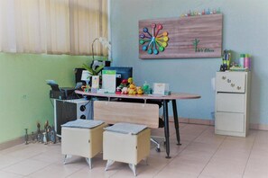 Restaurant - Legreen Suite Penjernihan (Jakarta)