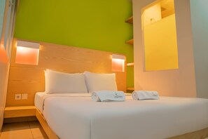 Skrivebord, lydisolering, gratis Wi-Fi, sengetøj