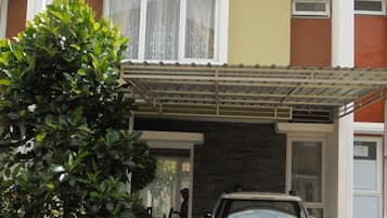 Fachada del alojamiento