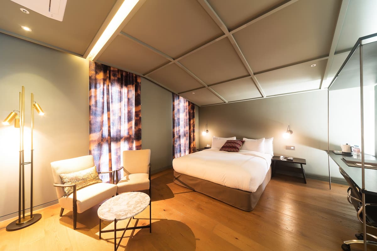1 habitación, decoración personalizada y muebles diferentes