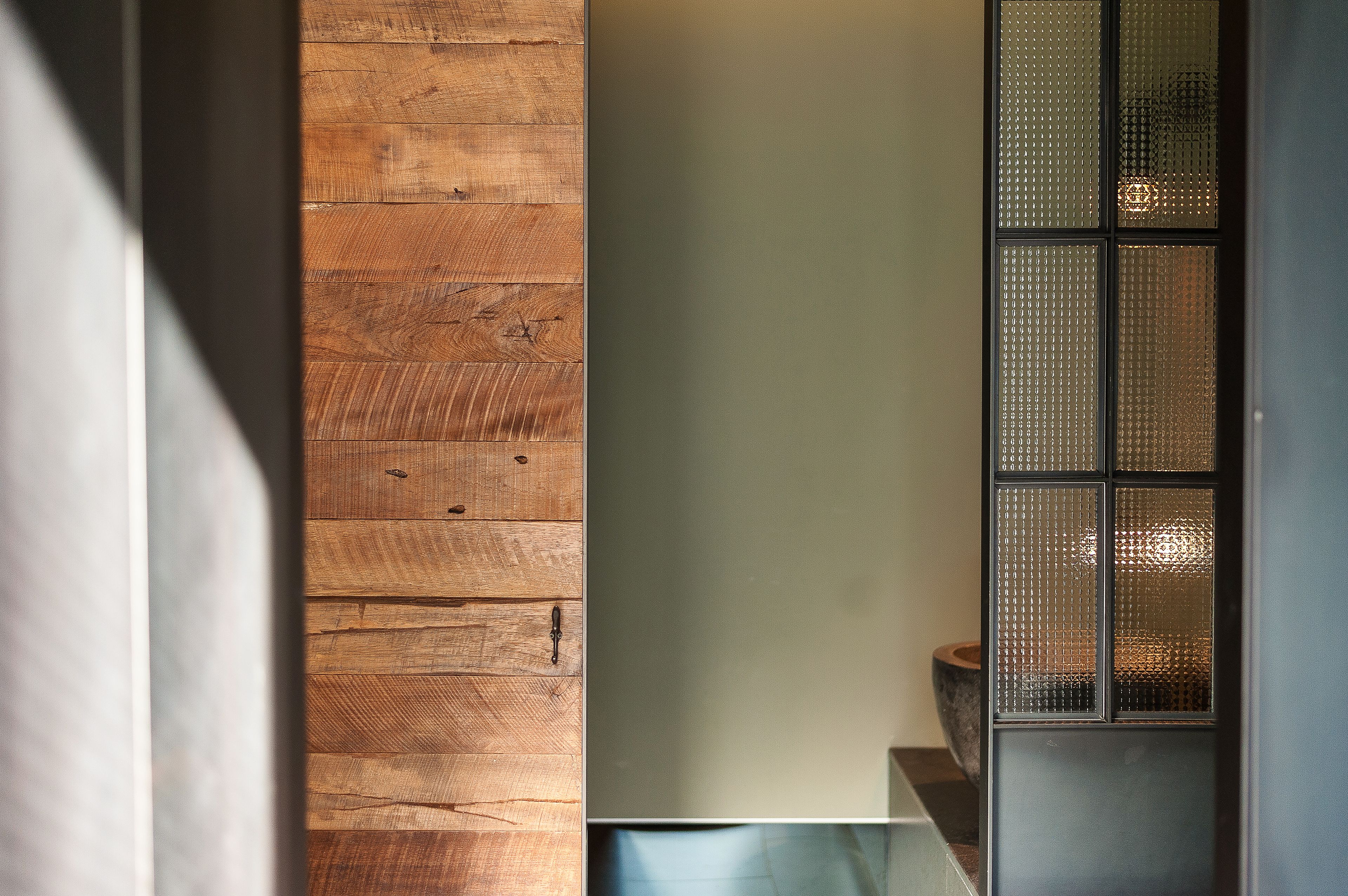 deluxe room | 1 bedroom, individually decorated, individually furnished