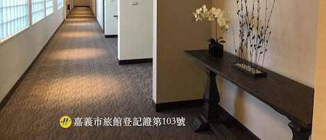 フロント