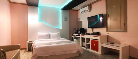 Habitación Premium | Ropa de cama de alta calidad, escritorio, wifi gratis