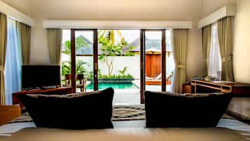 Luxury Villa, 1 Bedroom, Private Pool | Premium bedding, Tempur-Pedic beds, minibar, in-room safe